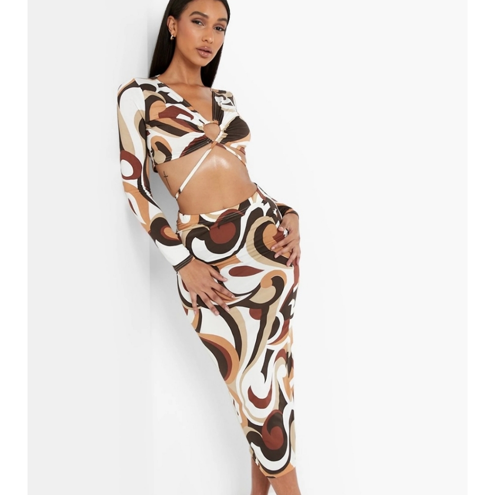 Boohoo Abstract Wrap Tie Crop & Skirt sz. 12(US)